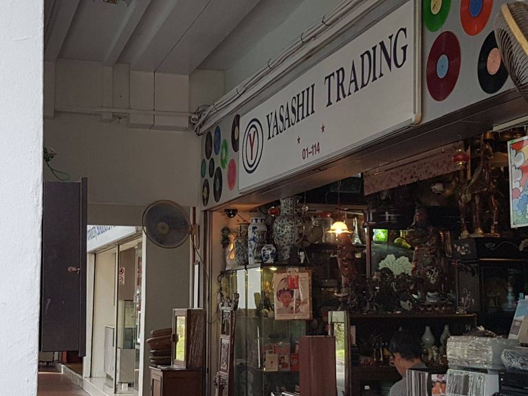 yasashii-trading-vintage-shop